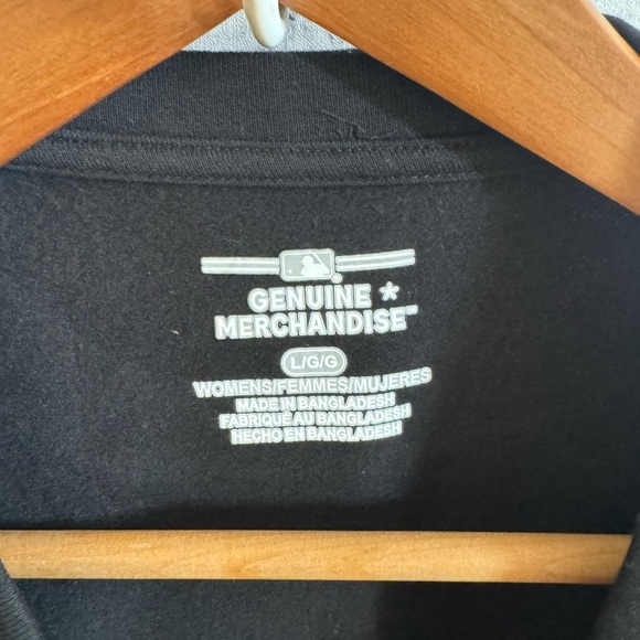 NWT! Women’s Colorado Rockies Baseball black crew neck sweatshirt Large - Picture 2 of 4